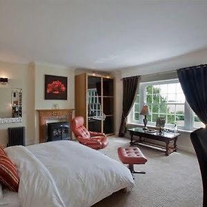 Sturmer Hall - Guest House